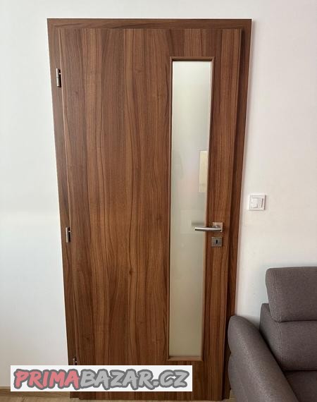 dvere-leve-80-solodoor-orech