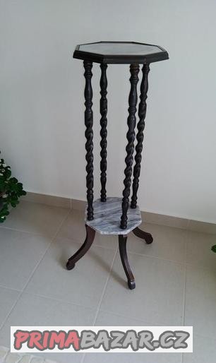 stojan-na-kvetiny-na-lampu