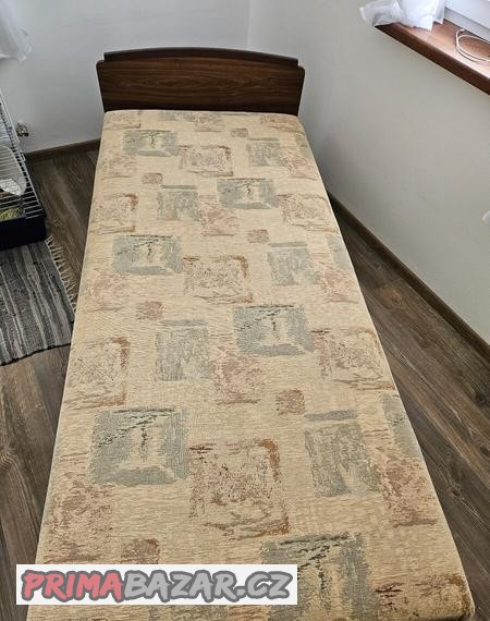 valenda-s-uloznym-prostorem-stolek