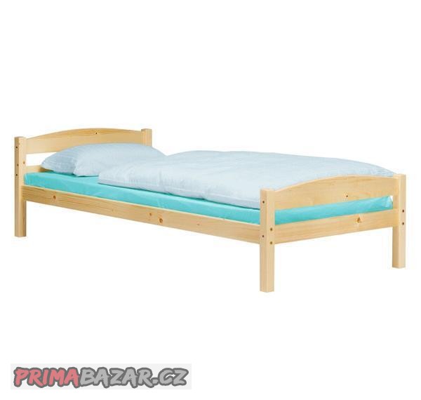 postel-z-masivu-borovice