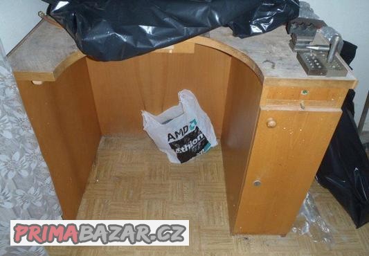 prodam-zlatnicky-stul