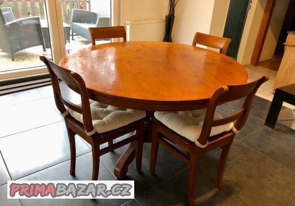 jidelni-stul-z-masivu-5-zidli