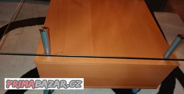 konferencni-stolek-znacky-ikea