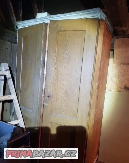 skrin-policova-historicka-z-masivu