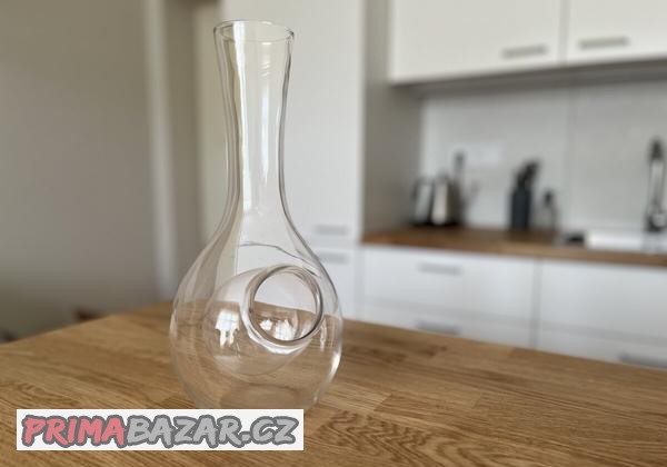 originalni-karafa-na-vino