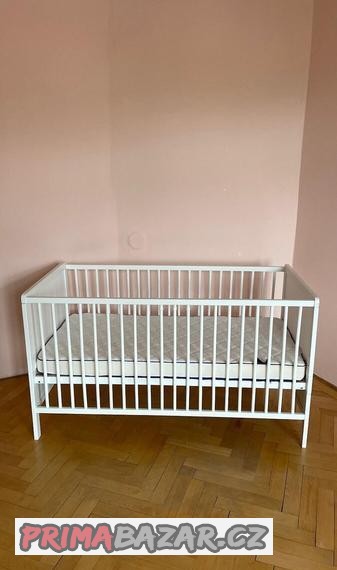 detska-postylka-bila-140x70cm-s-matraci