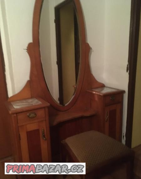 prodam-starozitny-nabytek