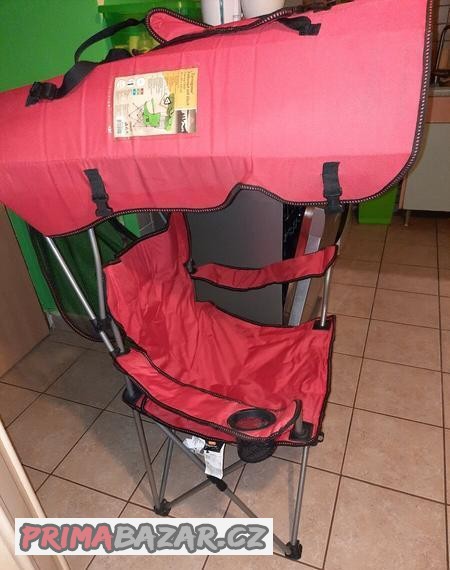 skladaci-kempingova-zidle-se-striskou