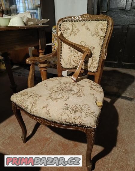 Křesílko starožitné