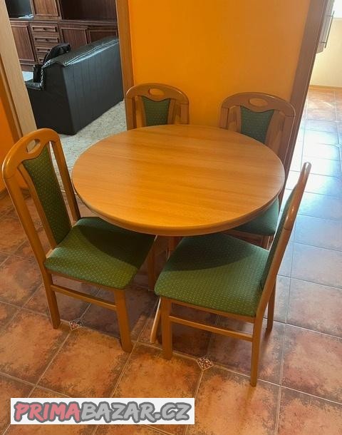 jidelni-stul-4-zidle