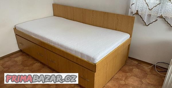 postel-vcetne-matrace