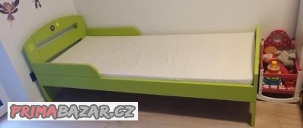 detska-postel-drevena