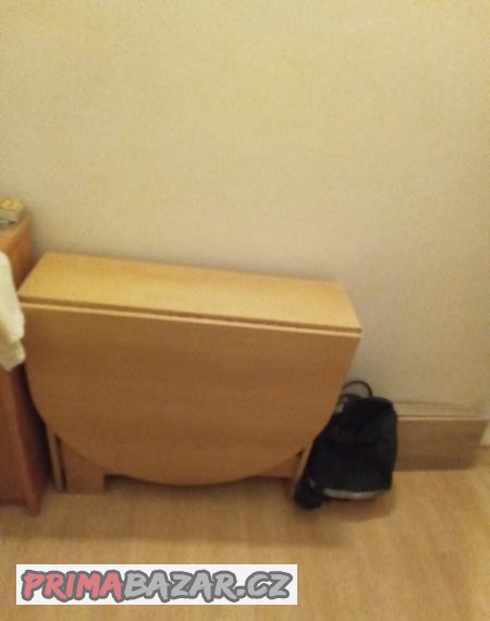 skladaci-stul-buk