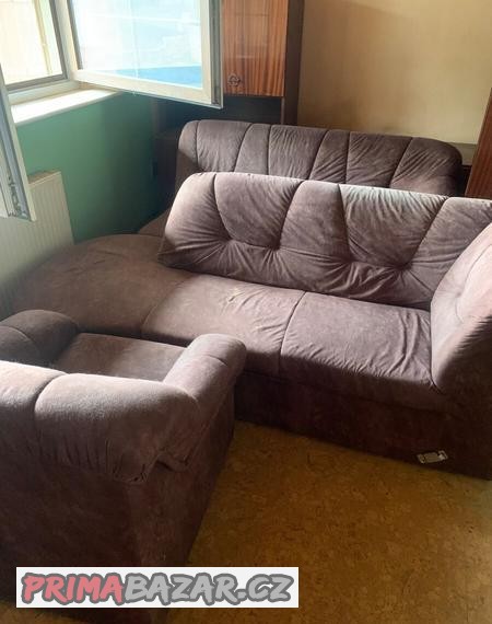 rohova-sedacka-a-kreslo