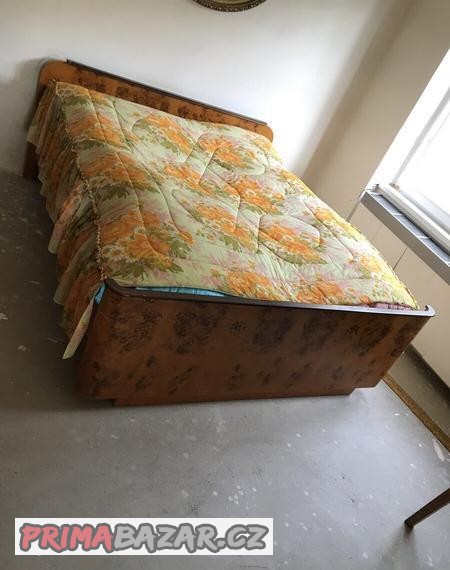 zachovale-retro-skrine-loznice