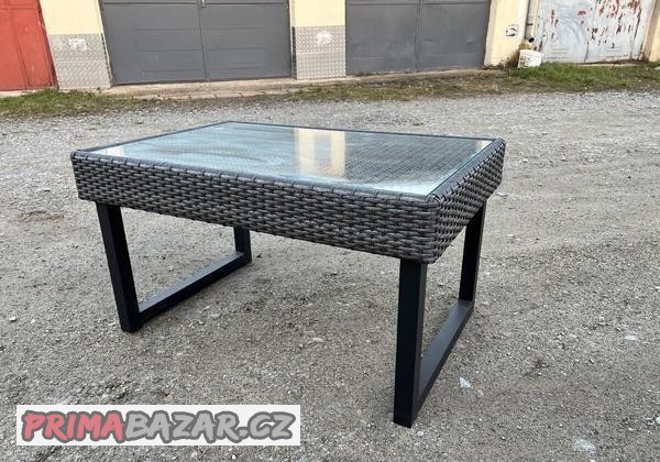 2 venkovní konferenční stolek IKEA