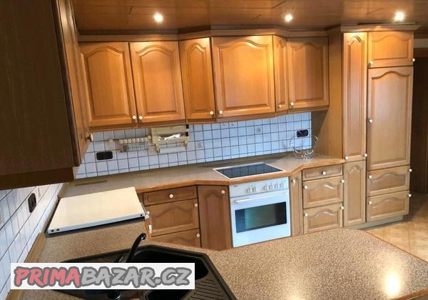 pouzita-kuchynska-linka-se-spotrebici-dovezena-z-nemecka