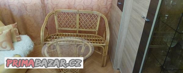 ratanovy-nabytek-lavice-stolek-komody