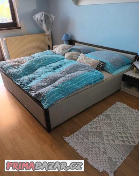 postel-s-uloznym-prostorem