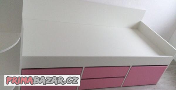 zakazkova-detska-postel-pro-princeznu