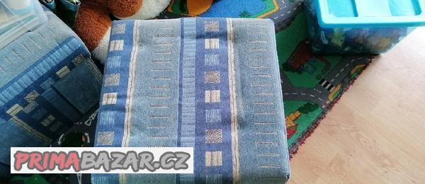 prodam-ulozny-box-podnozka-pod-nohy-2-kusy