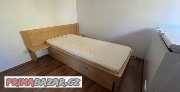 postel-z-masivu-s-uloznym-prostorem-a-matraci-90x200