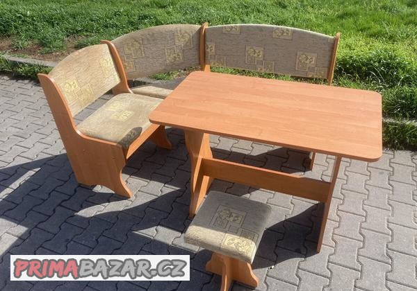 rohova-jidelni-lavice-se-stolem-a-taburetem