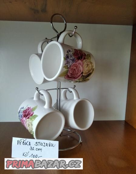 Hrnečky se stojánkem