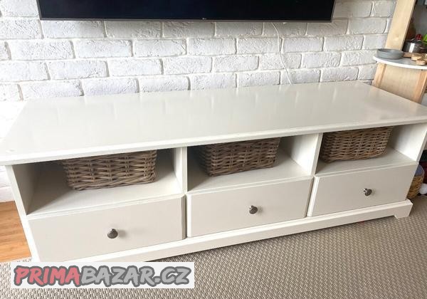 ikea-liatorp-tv-stolek