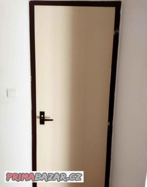 dvere-prave-60-cm