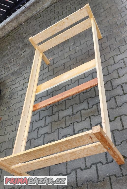 postel-rosty-do-postele-polohovaci-i-normalni-levne