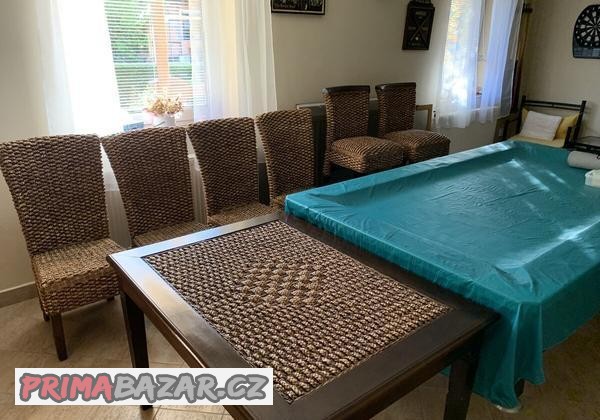 jidelni-set-z-bananovych-listu