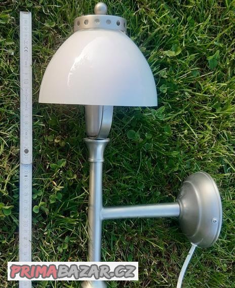 IKEA nástěnná lampička