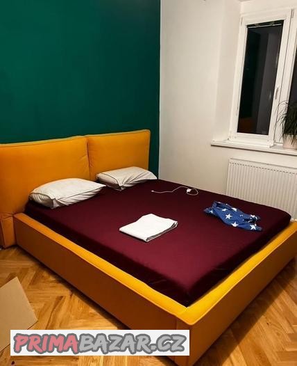 postel-paris-160200-s-matraci-a-rostem