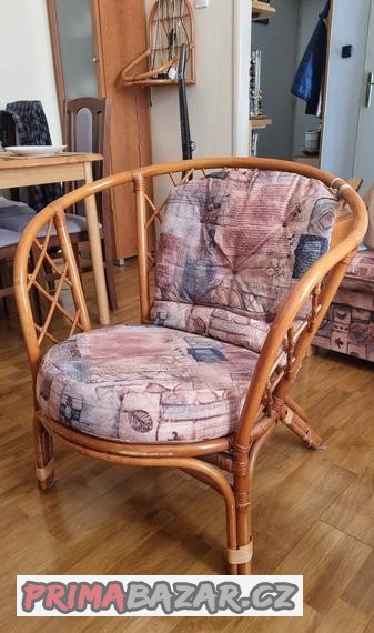 ratanove-kreslo-za-odvoz