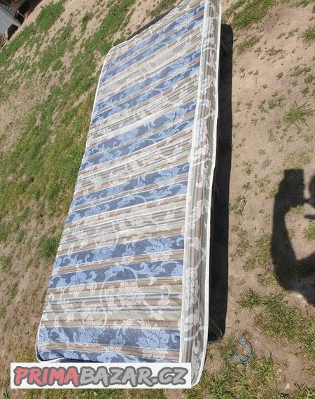 skladaci-postel-lehatko