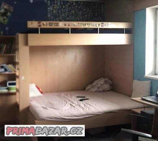 prodam-dvoupatrovou-postel