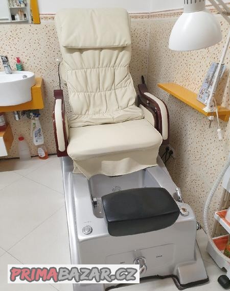 Masážní křeslo na pedikúru