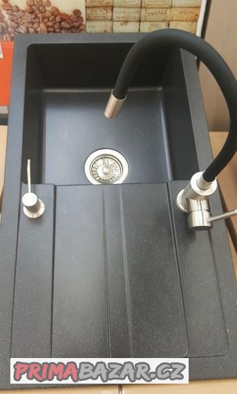 Granitový dřez 77 x 44 cm s baterií a sifonem