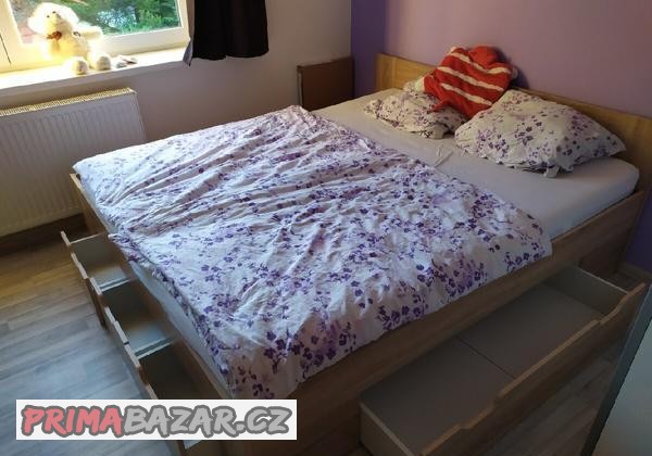 postel-a-komoda