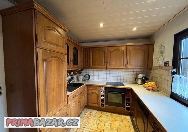 kuchynska-linka-se-spotrebici-dvirka-masiv-dub
