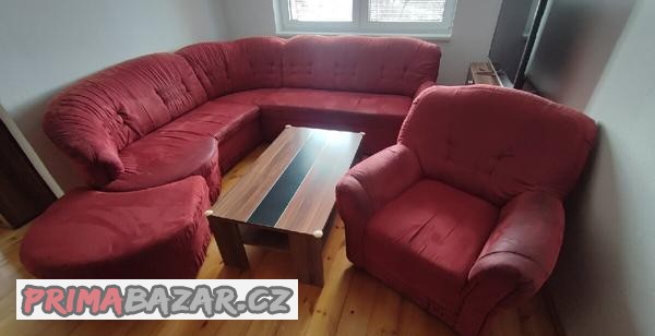 sedacka-rohova-rozkladaci-kreslo-a-taburet