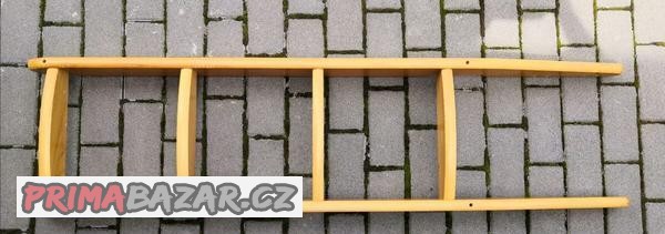 zebrik-z-poschodove-postele-z-masivu