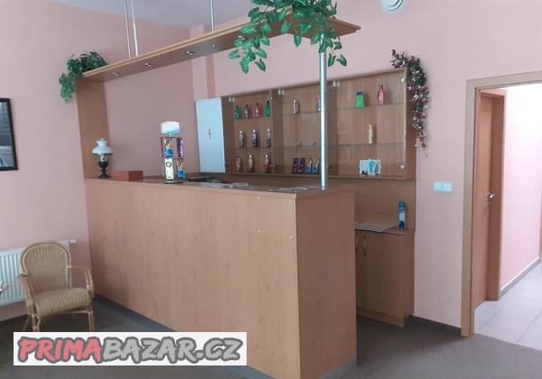 dreveny-bar