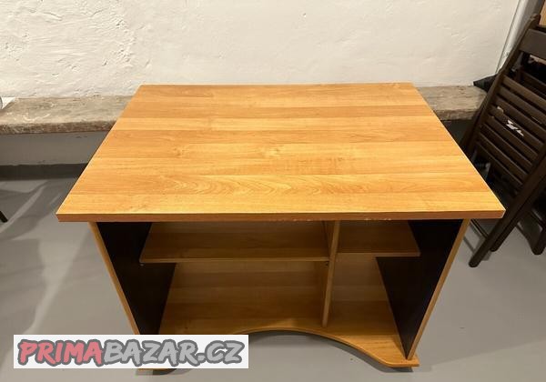 Laminátový PC stůl