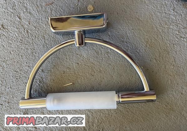 2x nastenna lampa Turri