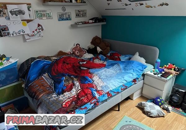 ikea-postel-seda