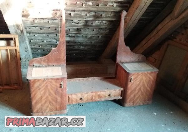 prodam-nocni-stolky-se-zrcadlem