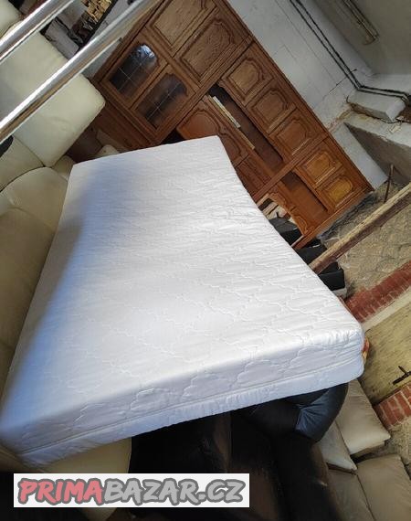 bila-matrace