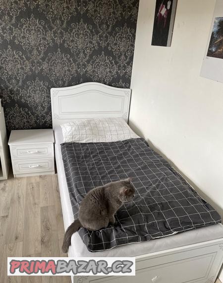 ilek-jednoluzkova-postel-s-nocnim-stolkem